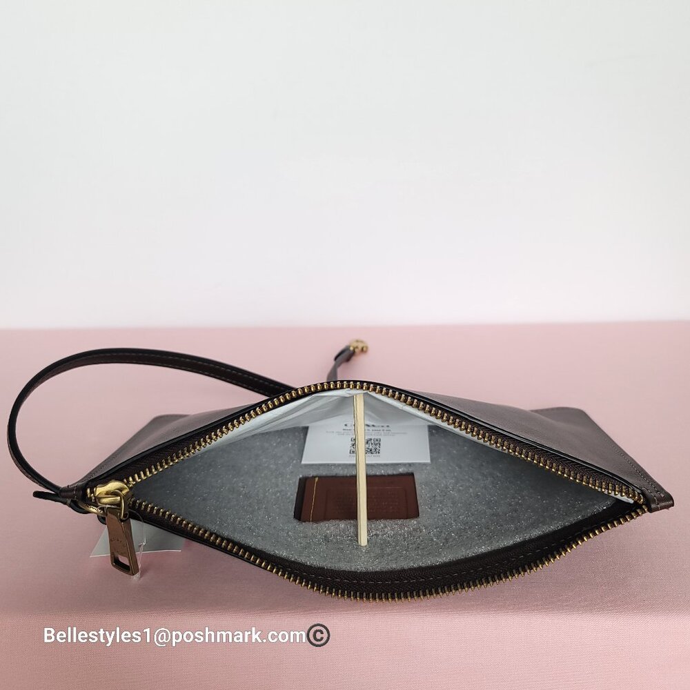 COACH Natural Grain Leather Top-Zip Pouch with Dog-clip Leash- Maple color⭐ - Picture 12 of 16